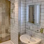 Hotel Beck Hall 4*