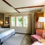 Beck Hall Hotel