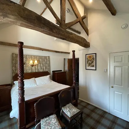 Beck Hall Hotel 4*